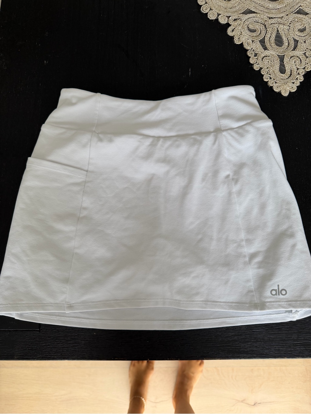 Alo Yoga White Performance Skirt